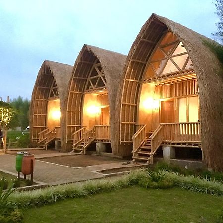 Villa Chavaminerva Bambu - Lembang Cikareumbi Dış mekan fotoğraf